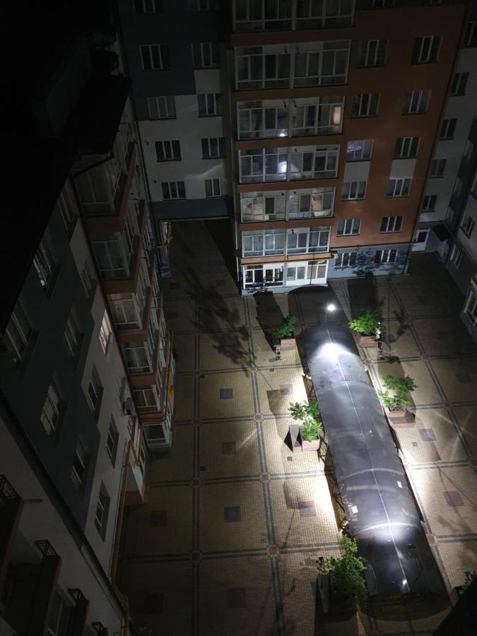 True In The City Center Ivano-Frankivsk Luaran gambar
